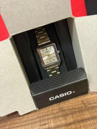 Orologio Casio  oro e argento