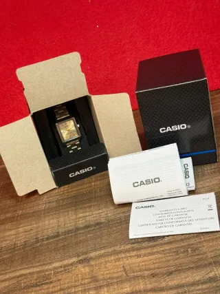 Orologio Casio  oro e argento