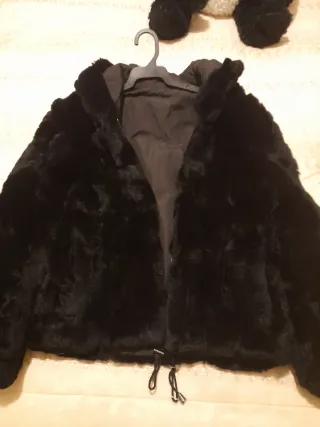 Chaqueta pelo sintético negra