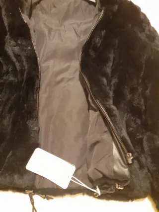 Chaqueta pelo sintético negra