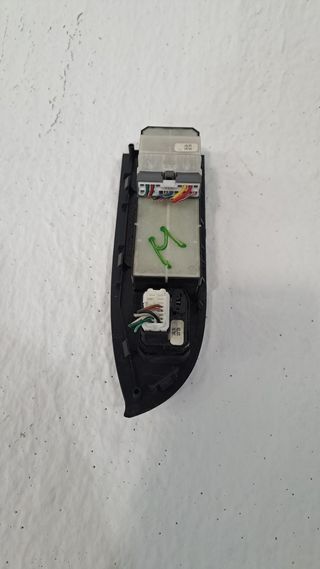 MANDO ELEVALUNAS DELANTERO IZQUIERDO SUZUKI GRAND VITARA JB