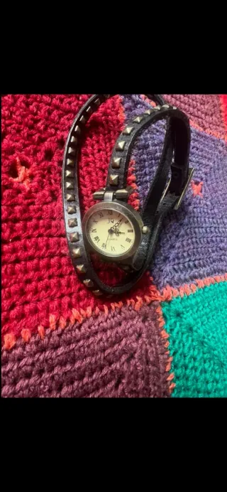 Orologio JQ da polso con borchie