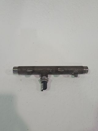 RAMPA INYECTORA RENAULT KANGOO