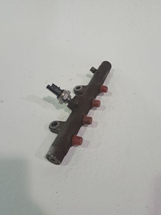 RAMPA INYECTORA RENAULT KANGOO