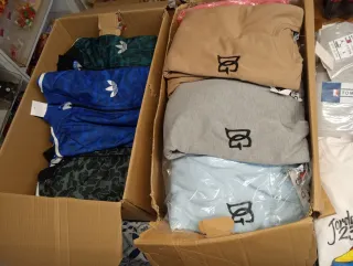 Ropa al por mayor o por pieza