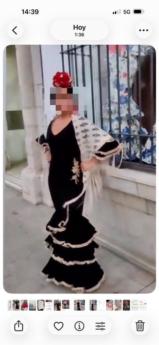 Vestido Flamenca Negro con puntilla beige