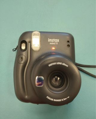 Cámara Instax Mini 11 Negra Fujifilm