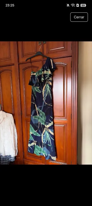 Vestido largo hombro descubierto estampado