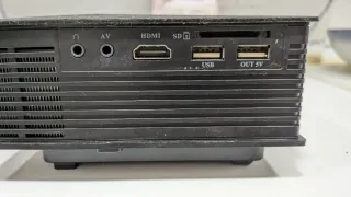 Proyector UNIC + Soporte Techo + Pantalla