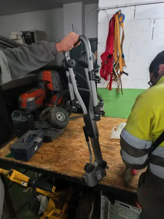 Portabicicletas en buen estado para bola de enganc