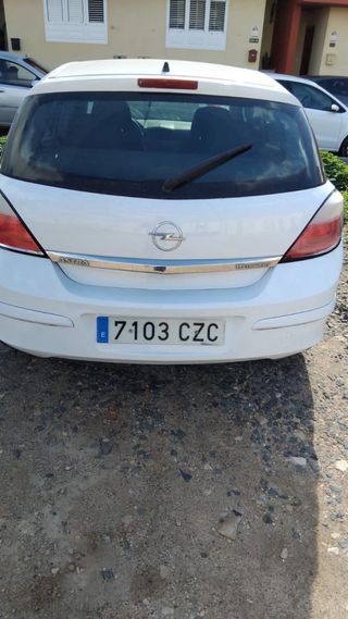 Opel Astra 2004
