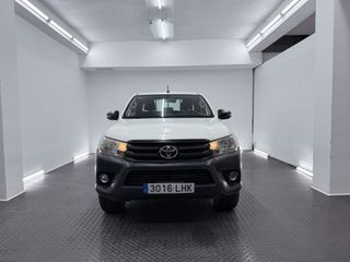 Toyota Hilux 2.4 D-4D Cabina Doble GX