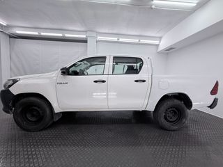Toyota Hilux 2.4 D-4D Cabina Doble GX