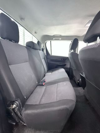 Toyota Hilux 2.4 D-4D Cabina Doble GX