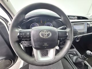 Toyota Hilux 2.4 D-4D Cabina Doble GX