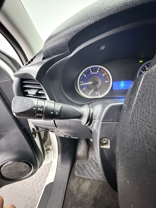 Toyota Hilux 2.4 D-4D Cabina Doble GX