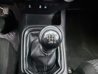 Toyota Hilux 2.4 D-4D Cabina Doble GX