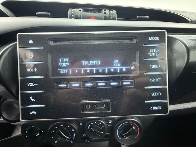 Toyota Hilux 2.4 D-4D Cabina Doble GX