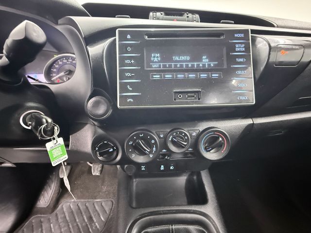 Toyota Hilux 2.4 D-4D Cabina Doble GX