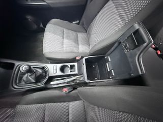 Toyota Hilux 2.4 D-4D Cabina Doble GX