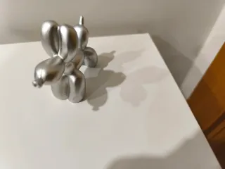 Figura Cão Balão Prateado