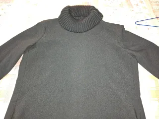 Vestido negro cuello alto cremallera