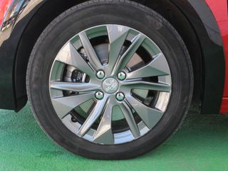 PEUGEOT e208 Allure Electrico 136 100 Kw