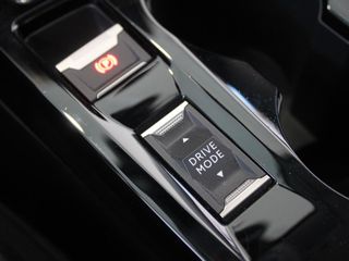 PEUGEOT e208 Allure Electrico 136 100 Kw