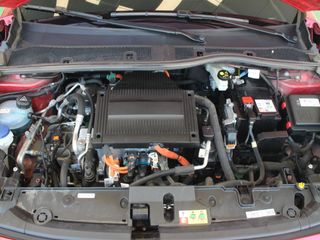 PEUGEOT e208 Allure Electrico 136 100 Kw