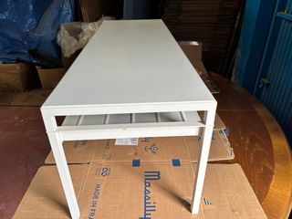 Mesa de centro de metal