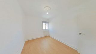 Piso en venta en Almendrales en Madrid