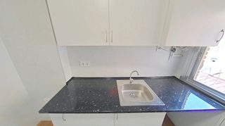 Piso en venta en Almendrales en Madrid