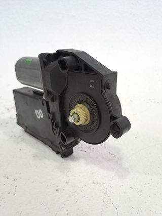 MOTOR ELEVALUNAS DELANTERO DERECHO AUDI A4 AVANT (8E)