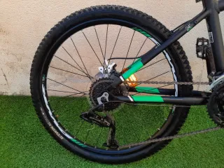 Bicicleta BTWIN Rockrider Negra/Verde