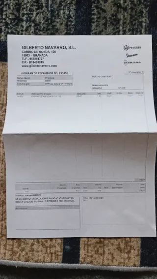 Piaggio Fly 125 Roja.