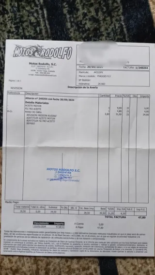 Piaggio Fly 125 Roja.