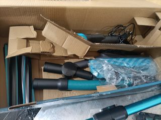 - Cecotec Aspirador Escoba Digital Sin Cable Con