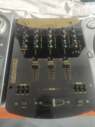 Mixer Numark DM3002X ottime condizioni estetiche