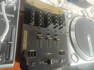 Mixer Numark DM3002X ottime condizioni estetiche