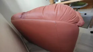 Sofá 2 plazas cuero rosa