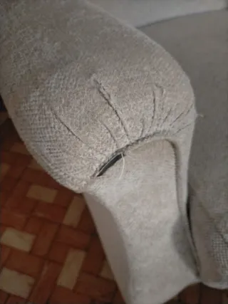 Butaca reclinable beige con reposapiés