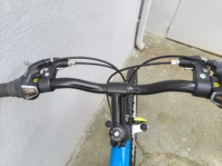 Bicicleta Orbea Azul y Amarilla