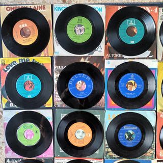 Lote 36 Vinilos Single/EP: Pino D’Angiò, Baccara..