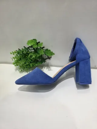 Zapatos de tacón azul