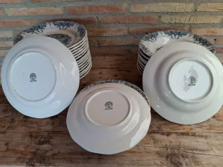 Vajilla La Cartuja de Sevilla Pickman