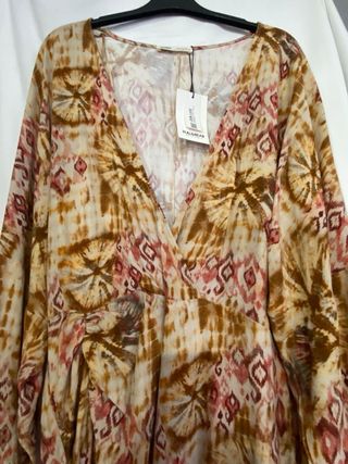 Vestido Pull&Bear con etiqueta estampado M