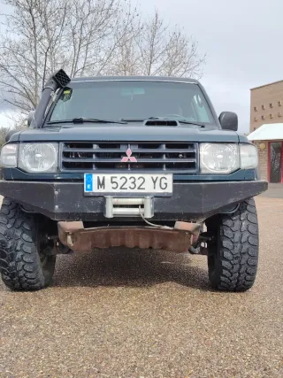 Mitsubishi Montero 1999