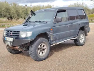 Mitsubishi Montero 1999