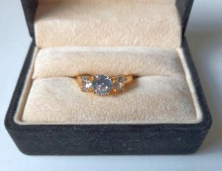 Anello trilogy zirconi grandi