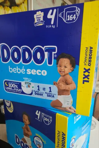 328 Pañales(2x164) Dodot Bebé Seco t4